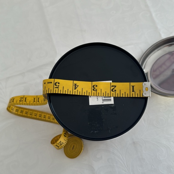 🌟3/$15🌟 Dog Treat Tin Canister. - Picture 5 of 7